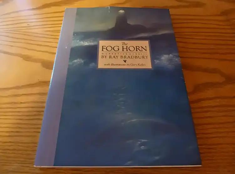 Foghorn (Classic Stories of Ray Bradbury)